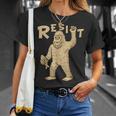 Resist サスカッチティー—面白いクリプティッド抗議 Tシャツ 彼女への贈り物