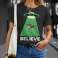 Ufo Cow Abduction Ufo Alien Abduction Tシャツ 彼女への贈り物
