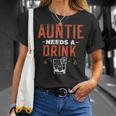 おばちゃんに一杯 酒飲み アルコール 飲酒 パーティー ドリンク Tシャツ 彼女への贈り物