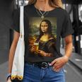 おもしろビールモナリザ絵画アートママパパ。 Tシャツ 彼女への贈り物