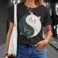 かわいい猫と一緒に陰陽師のサイン I Karma Yoga Cat Tシャツ 彼女への贈り物