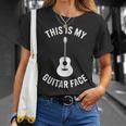 これは私のギターフェイスです ミュージシャン ギタリスト アコースティックギター Tシャツ 彼女への贈り物