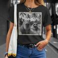 アライグマとカピバラ自撮り Tシャツ 彼女への贈り物