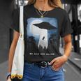 エイリアン アブダクション 牛 Ufo We Are Not Alone ギフト Tシャツ 彼女への贈り物