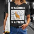 オーストリアにカンガルーはいない 愉快なオーストリア旅行 Tシャツ 彼女への贈り物