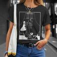 オーブリー・ビアズリーによるマリオネット3世のバレエ1894 Tシャツ 彼女への贈り物
