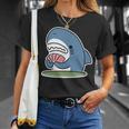 カード遊びをするサメ Tシャツ 彼女への贈り物