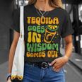 テキーラが知恵を生む 酒飲み ドリンク 飲酒 テキーラ Tシャツ 彼女への贈り物