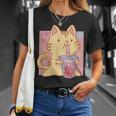 トラ猫とボバ茶のかわいいかわいい猫のグラフィック Tシャツ 彼女への贈り物