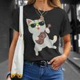 ハワイアンウケ猫遊びウクレレバッジポケット Tシャツ 彼女への贈り物