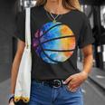 バスケットボールのシルエットカラフルな水彩画 Tシャツ 彼女への贈り物