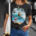 ビーチでのカピバラサーフィンおかしい Tシャツ 彼女への贈り物