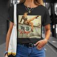 ピンナップガールの羽ビンテージポスターww2 Tシャツ 彼女への贈り物