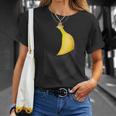 ポケットに入ったバナナフルーツ、胸に面白いバナナ。 Tシャツ 彼女への贈り物