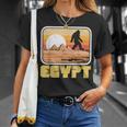 レトロ ビッグフット & ピラミッド エジプト サスカッチ グラフィック Tシャツ 彼女への贈り物