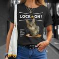 ロックオンなねこ 狙う猫 Cat Tシャツ 彼女への贈り物