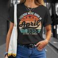 ヴィンテージ70歳の誕生日の伝説は1955年4月に誕生しました。 Tシャツ 彼女への贈り物