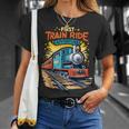 初電車 乗る 鉄道 アドベンチャー 風景 旅行 メモリーギア Tシャツ 彼女への贈り物