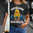 取り付け 筋肉 アヒル ウェイトリフティング フィットネス ジム 男の子 男性 Tシャツ 彼女への贈り物