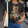 子猫、茶トラ、かわいい、おもしろい、癒し、花かご、ワンピース、可愛い、花束 Tシャツ 彼女への贈り物