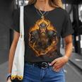 戦いの最中の獰猛なヴァイキング戦士 Tシャツ 彼女への贈り物