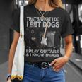 犬好き ギター ミュージシャン ペット 犬 演奏 ギター 面白い Tシャツ 彼女への贈り物