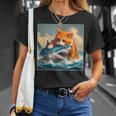 猫のサメ、面白い猫がサメを噛むサメ、サメと猫 Tシャツ 彼女への贈り物