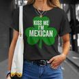 聖パトリックデー 面白いギフト Kiss Me I'm Mexican Tシャツ 彼女への贈り物