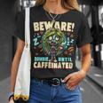 面白いコーヒーゾンビガール、カフェインが入るまでゾンビに注意 Tシャツ 彼女への贈り物