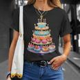 鮮やかな多層バースデーケーキ Tシャツ 彼女への贈り物
