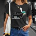 黒塗りの高級車よりも怖い無車検の軽自動車 Tシャツ 彼女への贈り物