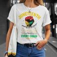 Junenth Breaking Every Chainince 1865 Fist Pride 長袖tシャツ Tシャツ 彼女への贈り物