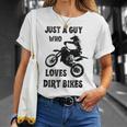 メンズ Just A Guy Who Loves ダートバイク 面白い モトクロス Tシャツ 彼女への贈り物