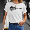 Rock Music Guitarra De La Madera Música Naturaleza Guitarra Camiseta unisex Regalos para ella