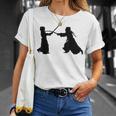 シルエット 剣道 合気道 日本 武道 剣闘士 扇子 Tシャツ 彼女への贈り物