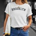 ヴィンテージ ブルックリン オールドレトロ ブルックリン Ny スポーツギフト Tシャツ 彼女への贈り物