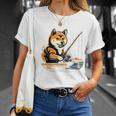柴犬 犬 イヌ 面白いtシャツ 釣り 釣りバカ 釣り人 メンズ おもしろ 面白い 服 海釣り 川釣り 文字tシャツ 長袖tシャツ Tシャツ 彼女への贈り物
