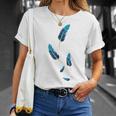 落ちる青い鳥の羽 Tシャツ 彼女への贈り物