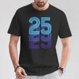 25ラッキーナンバー25歳の誕生日スポーツチーム-25 Tシャツ 面白い贈り物