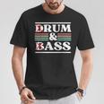 Drum & Bass Rum & Ass Retrointageibes Team Tシャツ 面白い贈り物
