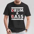 Drum And Bass Rum And Ass Tシャツ 面白い贈り物