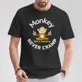 Monkey Never Cramp Eat A Banana Tシャツ 面白い贈り物