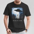 エイリアン アブダクション 牛 Ufo We Are Not Alone ギフト Tシャツ 面白い贈り物