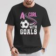サッカーでゴールを決めた少女 Tシャツ 面白い贈り物