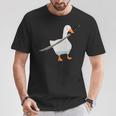 刀を持ったアヒルと剣を持つアヒル 刀包丁 ガチョウ Tシャツ 面白い贈り物