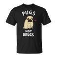 Pugs Not Drugs 犬好きのtシャツペットへの面白いプレゼント Tシャツ