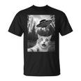 Ufoエイリアンと面白い猫の自撮り。 Tシャツ