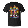 We Are All Human レインボー Lgbt Lgbtq トランスジェンダー ハンドフラワー Tシャツ