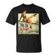 ピンナップガールの羽ビンテージポスターww2 Tシャツ