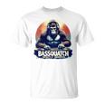 Bassquatch 音楽愛好家のためのサスカッチdjデザイン Tシャツ